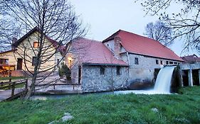 Moara De Piatra